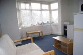 1 bedroom Flat to re...